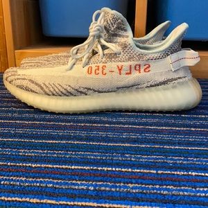 UA Yeezy 350v2 Blue Tint Size 11/5 no box tried on